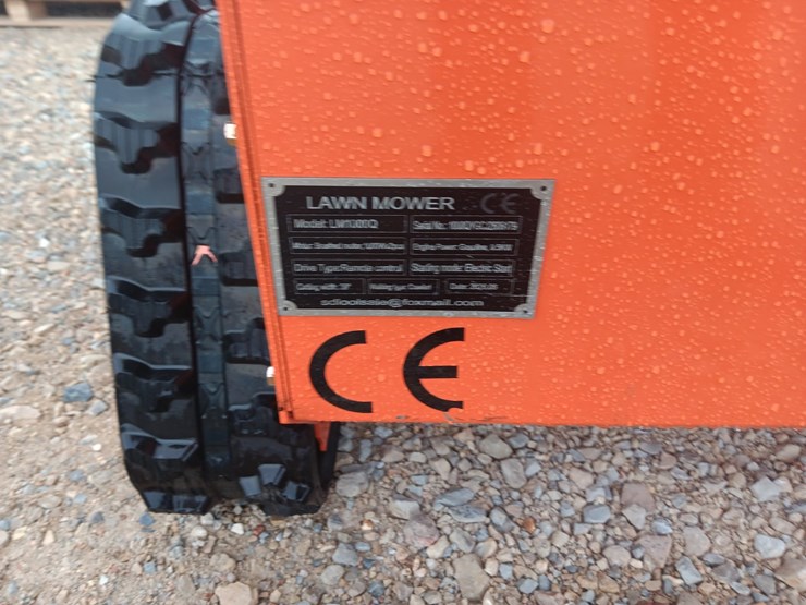 #l75-009-•-future-remote-control-lawn-mower-image-6