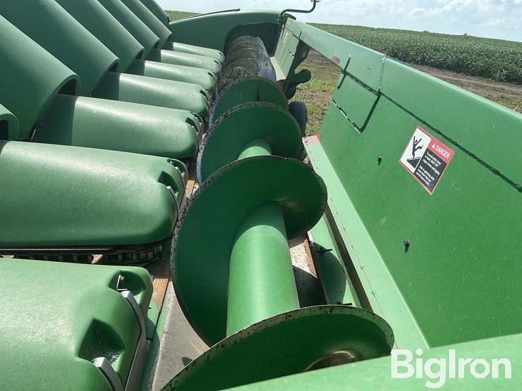 2011-john-deere-608c-image-10