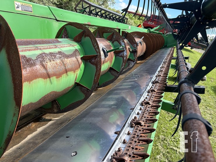 2009-john-deere-635f-image-11