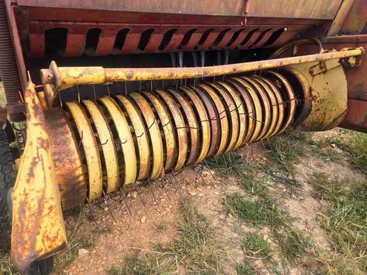 new-holland-277-image-32