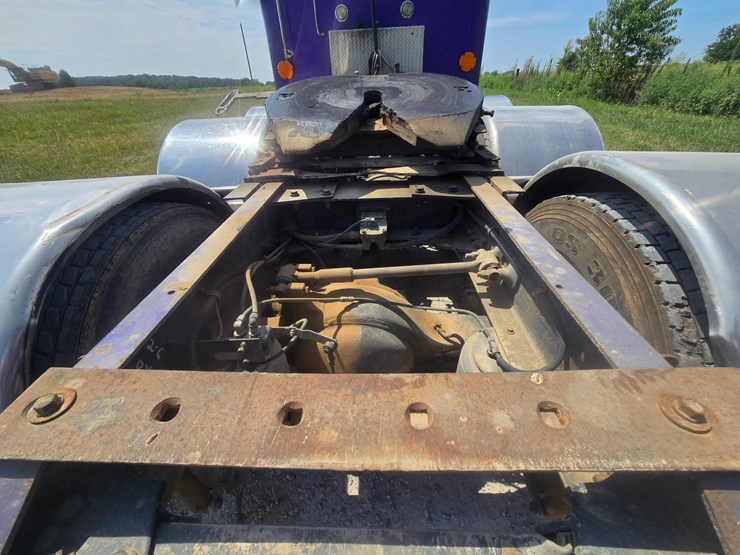 2006-kenworth-w900-image-90