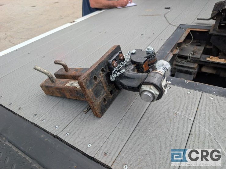 2012-freightliner-m2-stakebed-truck-image-26