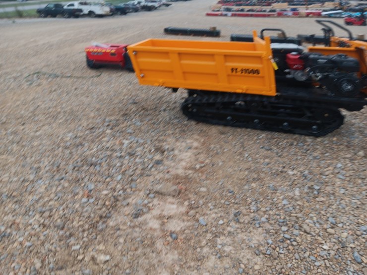 #l75-016-•-2026-future-j1500-crawler-dumper-image-1