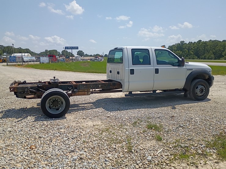2007-ford-f550-image-10
