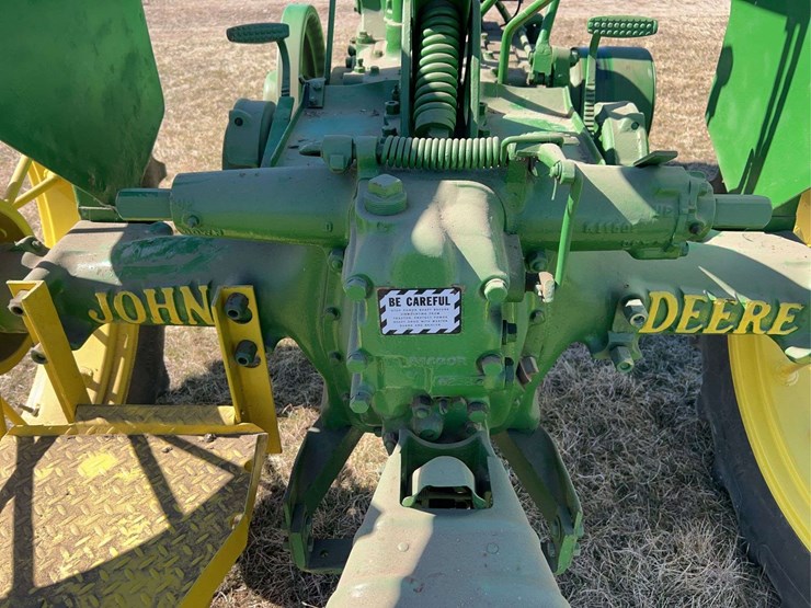 john-deere-model-b-image-38