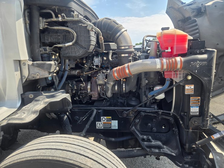 2018-kenworth-t680-image-39