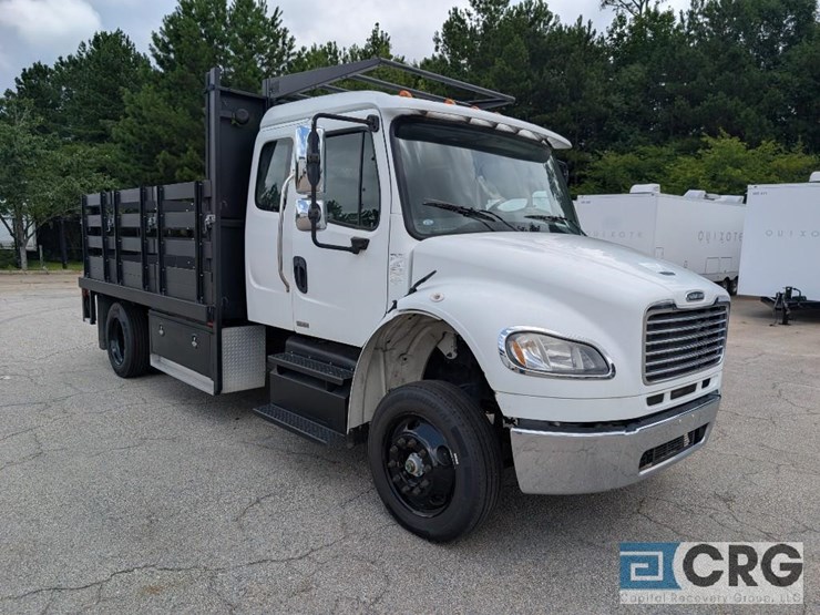 2012-freightliner-m2-stakebed-truck-image-5