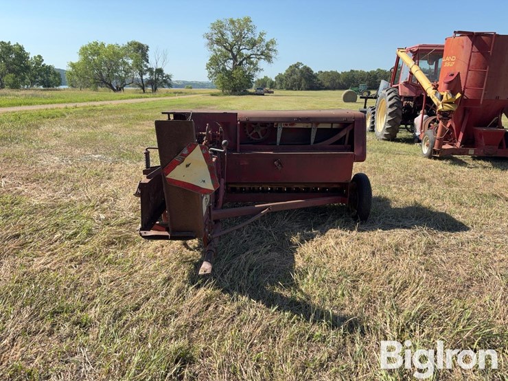 new-holland-271-image-6
