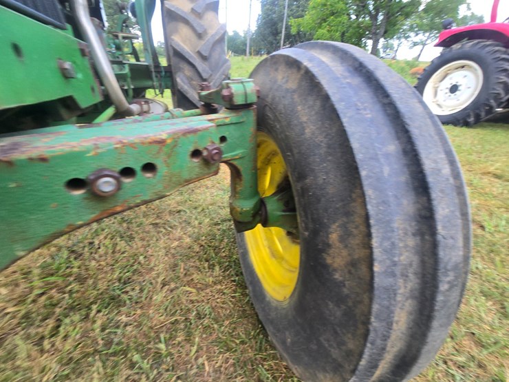john-deere-2240-image-42