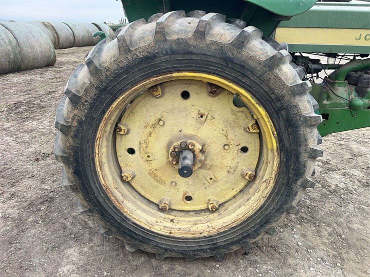 john-deere-620-image-34