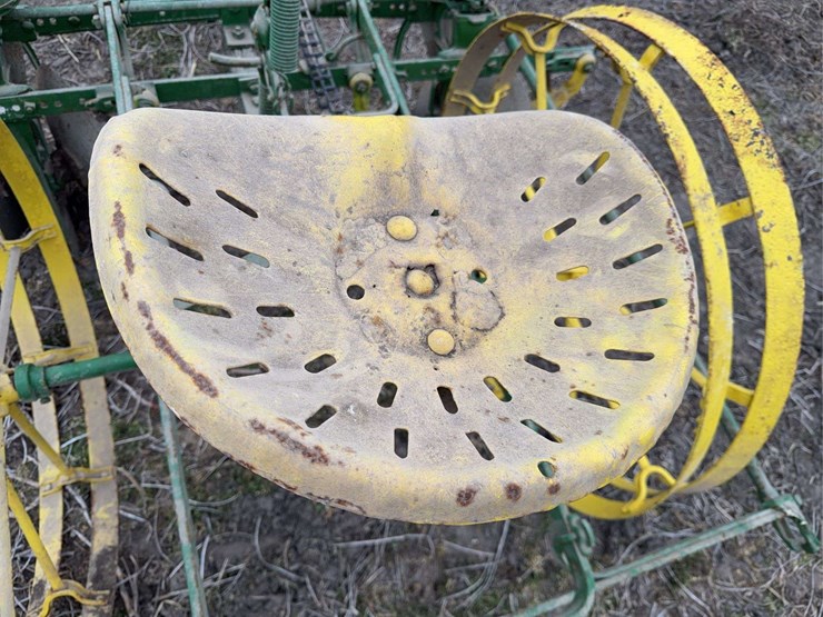 john-deere-two-row-planter-image-19