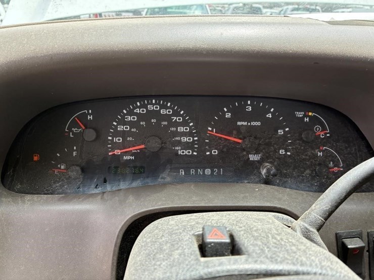 2002-ford-f550-image-22