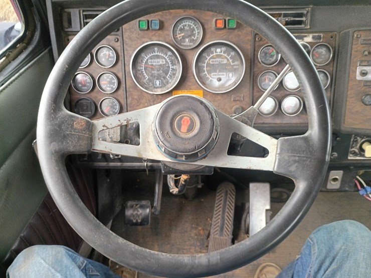 1995-kenworth-t600-image-56