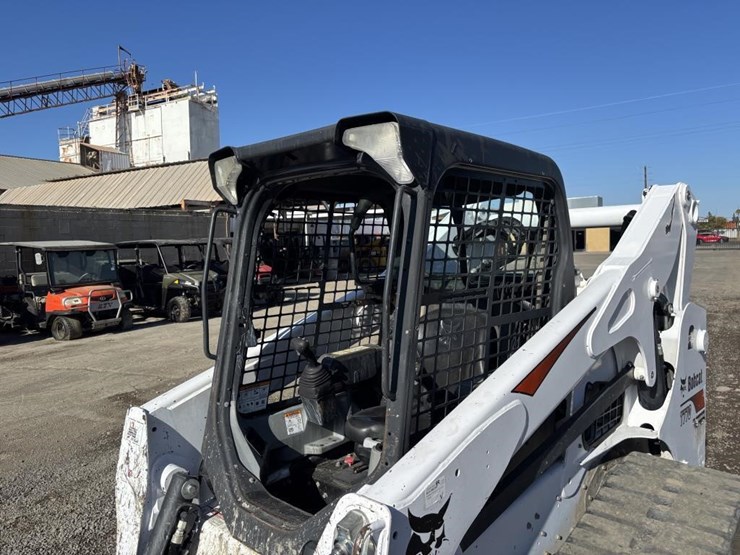 2019-bobcat-t770-image-20