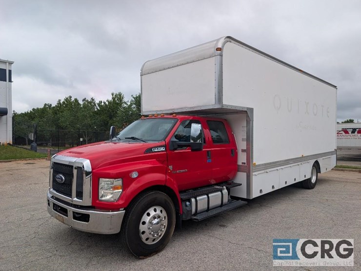 2016-ford-f750-image-1