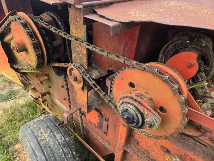 new-holland-277-image-21