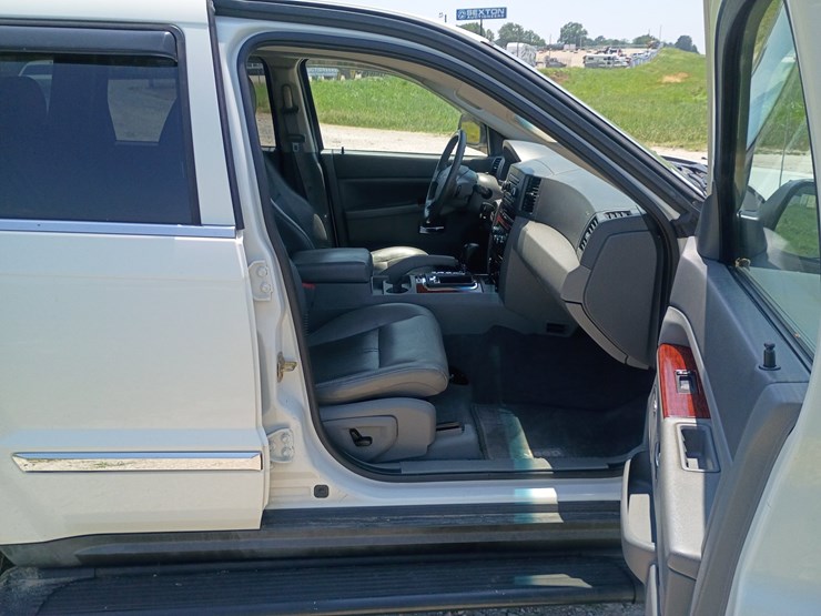 2007-jeep-grand-cherokee-image-32