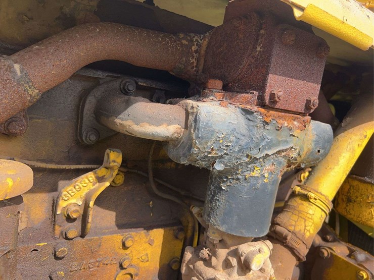 caterpillar-r4-image-14