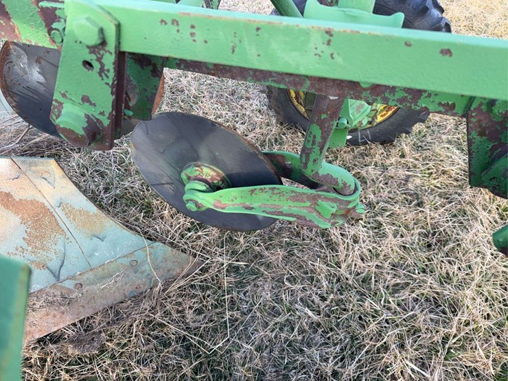 john-deere-8-image-14