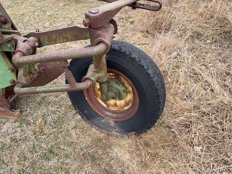 john-deere-pull-type-four-bottom-plow-image-15