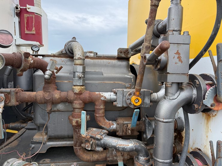2014-western-star-4900-image-18
