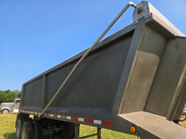 2005-hilbilt-end-dump-image-57
