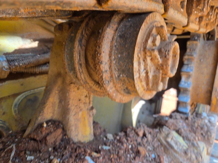 2005-caterpillar-d5n-xl-image-75