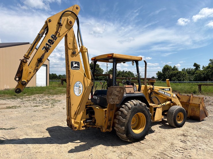 2000-deere-710d-image-10