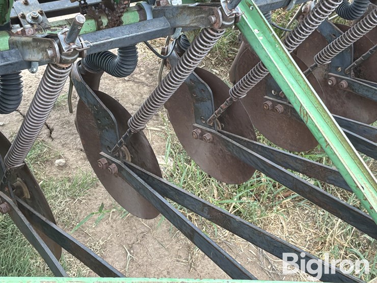 john-deere-8300-image-10
