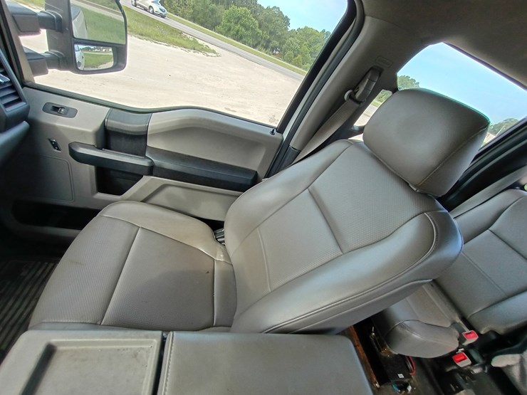 2018-ford-f350-image-34