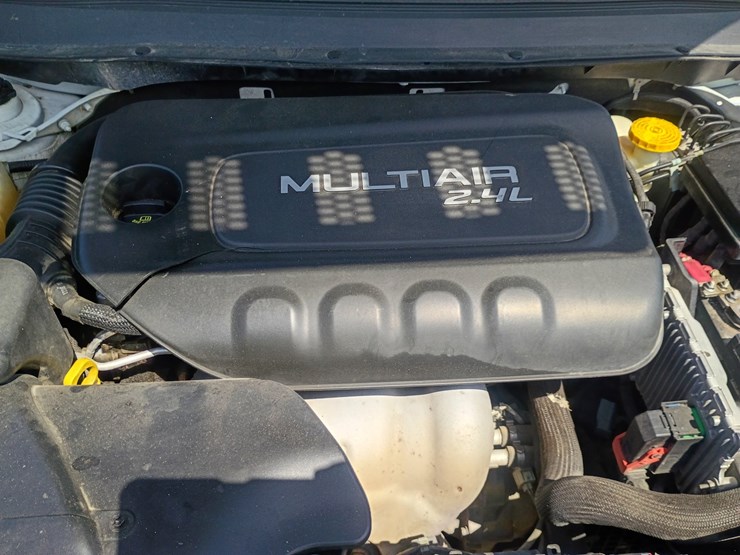 2014-jeep-cherokee-image-21