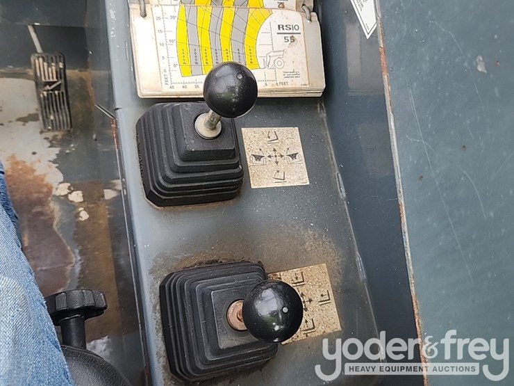 2015-gehl-rs10-55-image-37