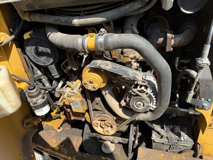 2007-caterpillar-257b2-image-9