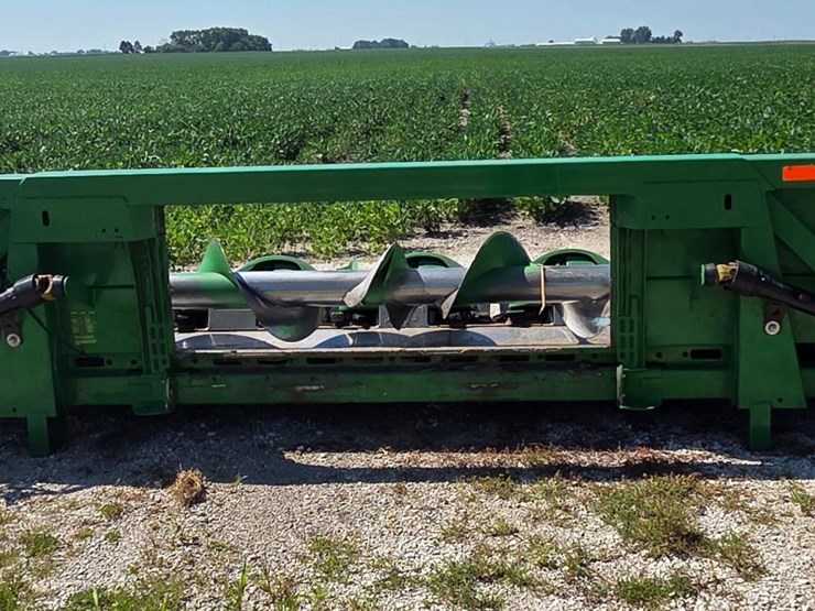 2010-john-deere-608c-image-6
