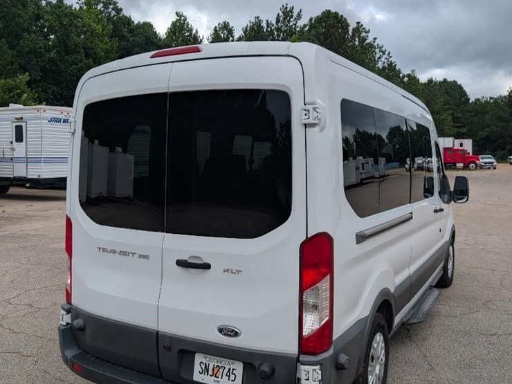 2016-ford-transit-image-25