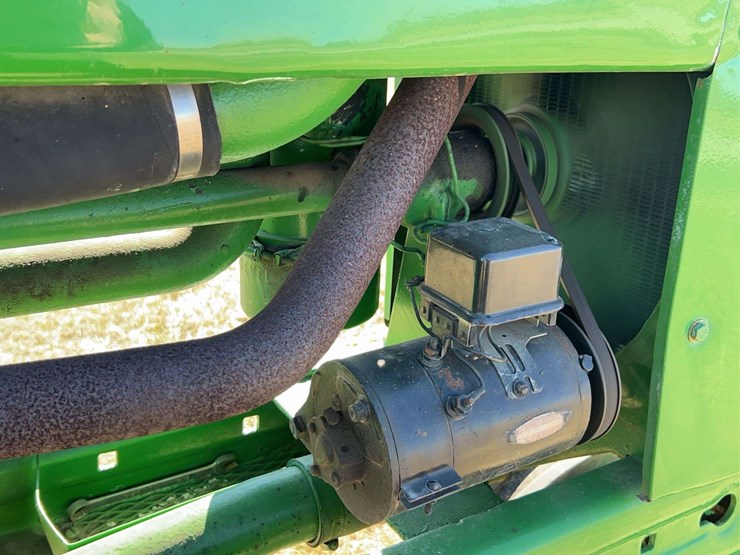 john-deere-model-b-image-23