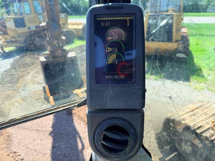 2010-caterpillar-328d-image-54