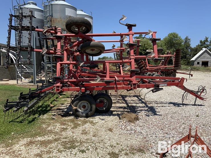 case-ih-4300-image-4