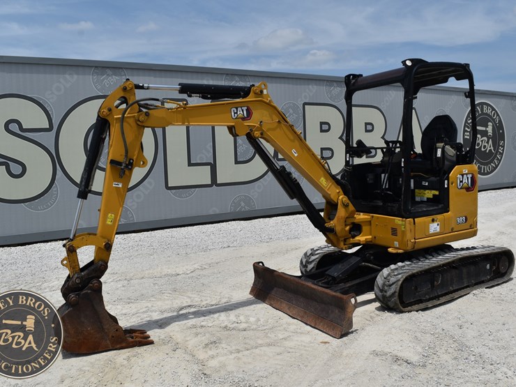 2023-caterpillar-303cr-image-10