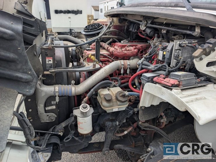 2012-freightliner-m2-stakebed-truck-image-14