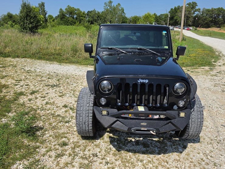 2015-jeep-wrangler-image-25