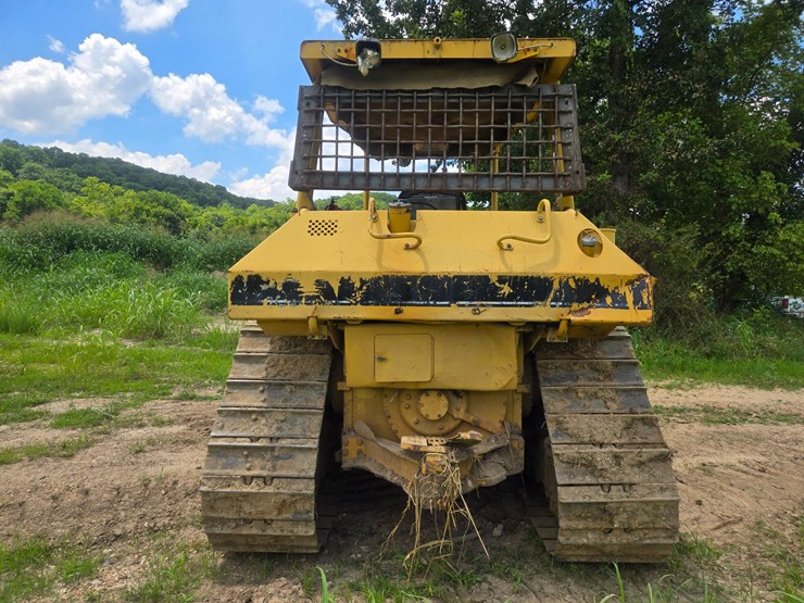 caterpillar-d6m-image-8