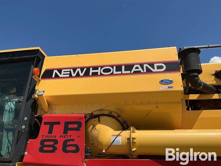 1991-new-holland-tr86-image-18