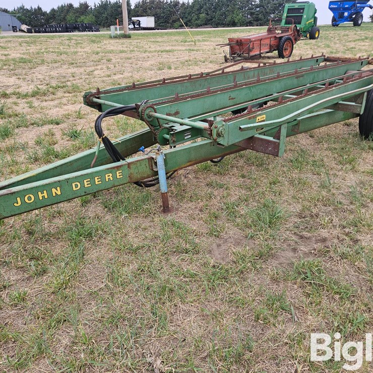 JOHN DEERE 200
