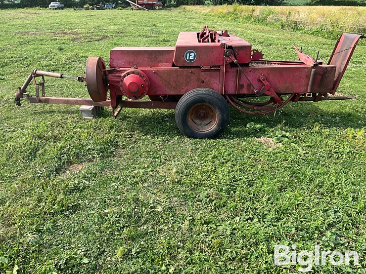 massey-ferguson-12-image-8