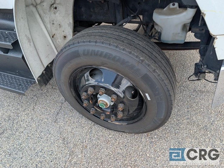 2012-freightliner-m2-stakebed-truck-image-20