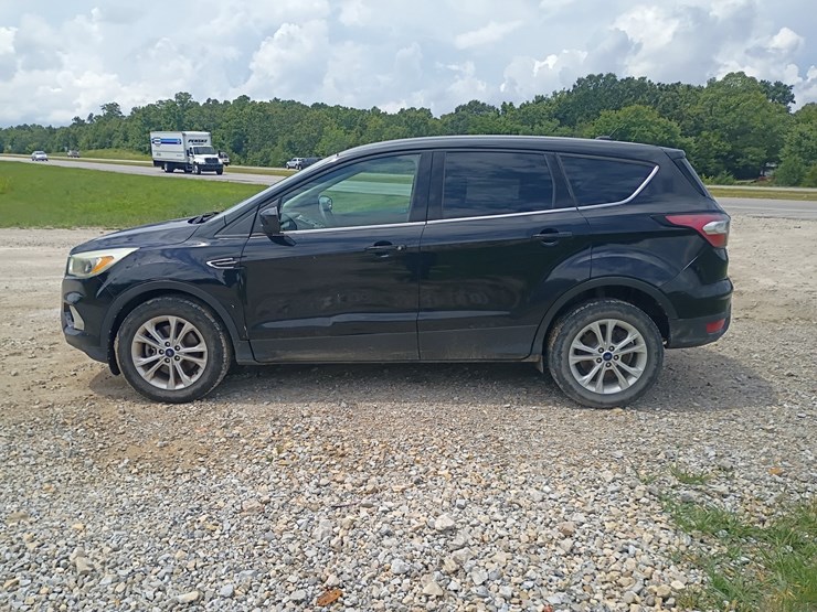 2017-ford-escape-image-3