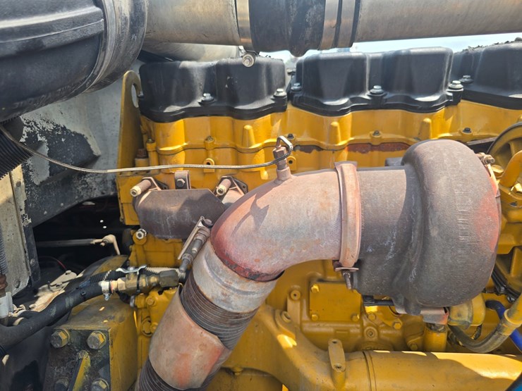 2000-peterbilt-379-image-66