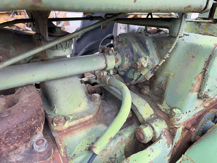 john-deere-model-b-image-13