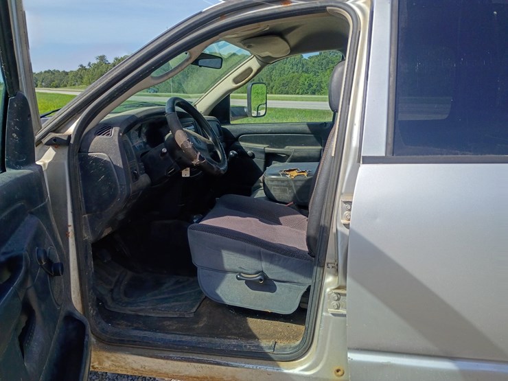 2003-dodge-ram-3500-image-27
